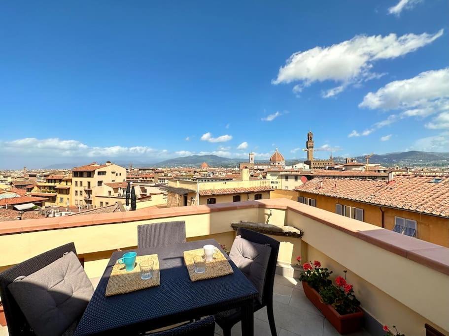 Rooftop Apt - Jacuzzi & Panoramic View Apartamento